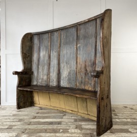 18th C. West Country Elm Barrell Back Settle